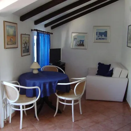 Mare Apartment *
